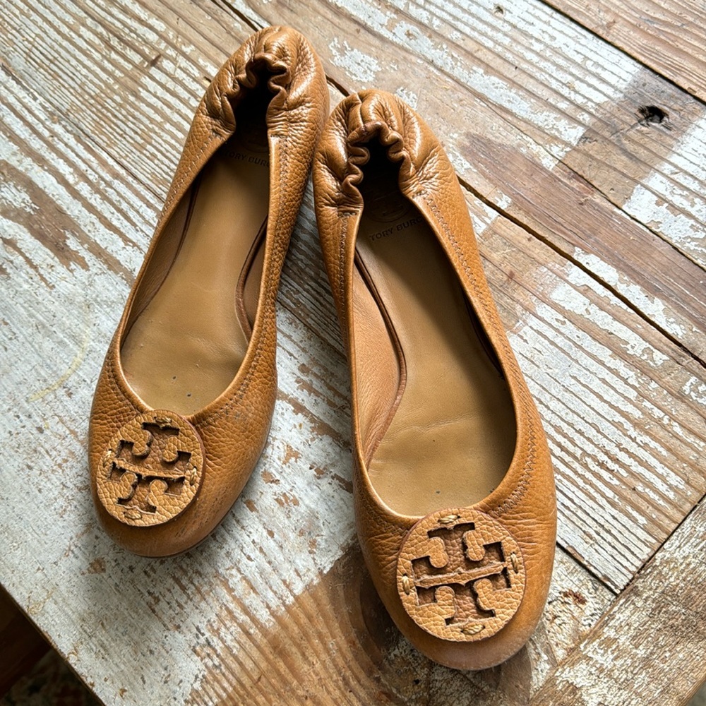 Tory Burch Reva tan ballet flat Size 10